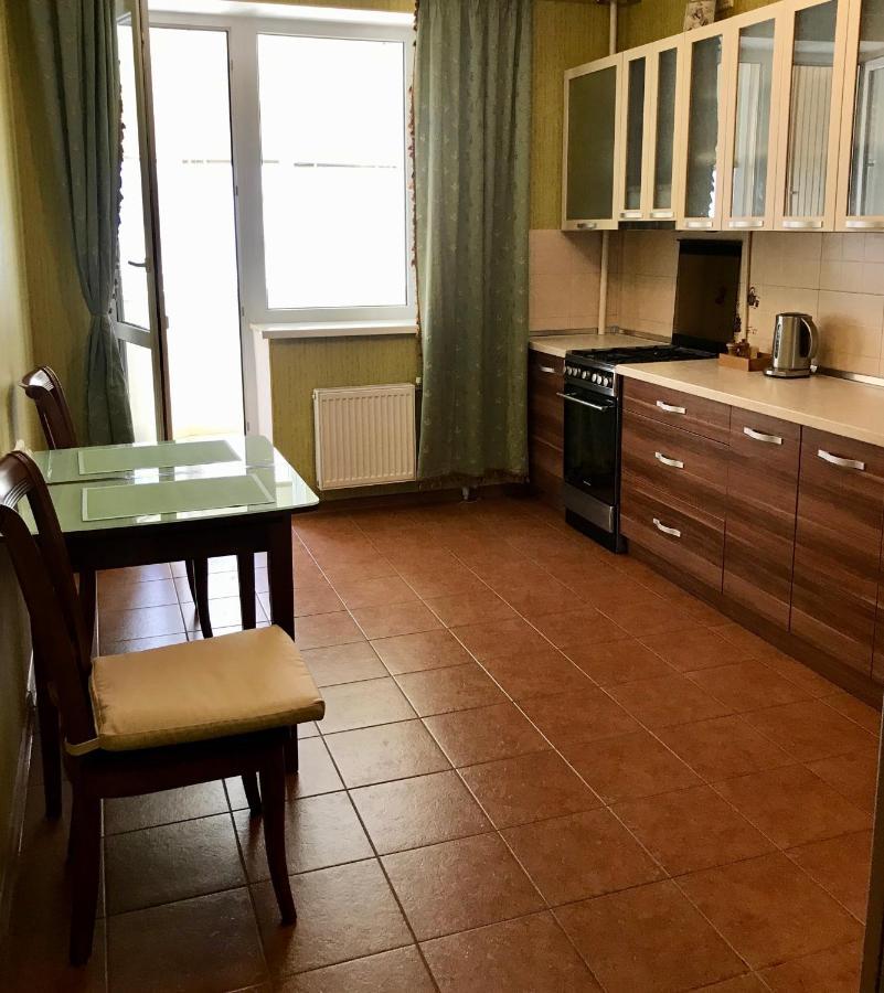 Apartments & Vernissage On Kostandi Street أوديسا المظهر الخارجي الصورة