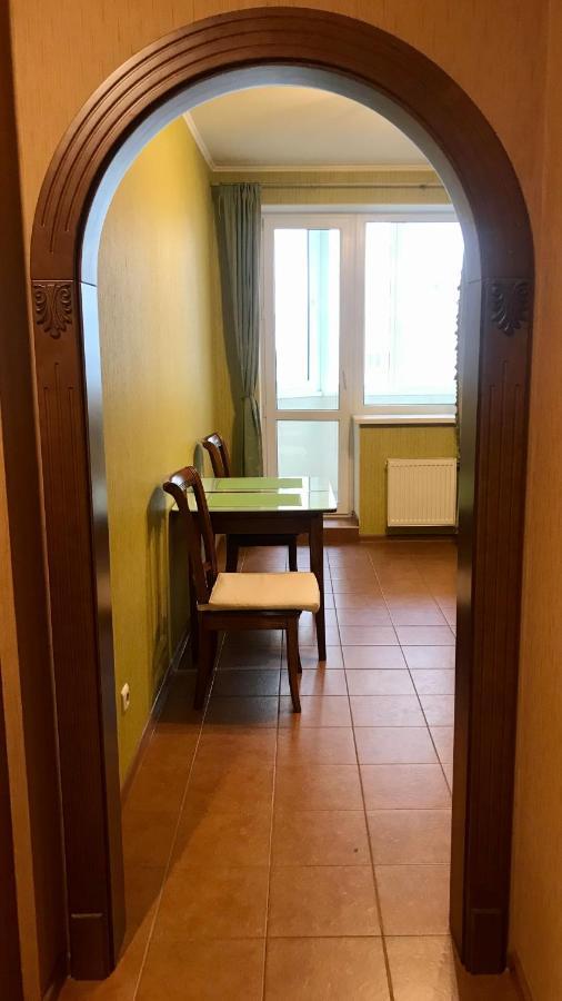Apartments & Vernissage On Kostandi Street أوديسا المظهر الخارجي الصورة